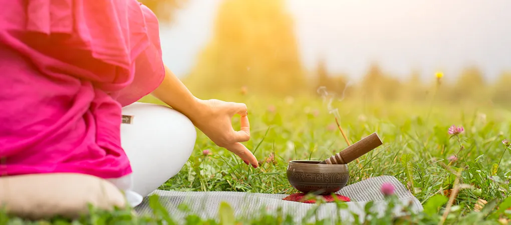 Yoga Ayurveda Integration 1020x450 1